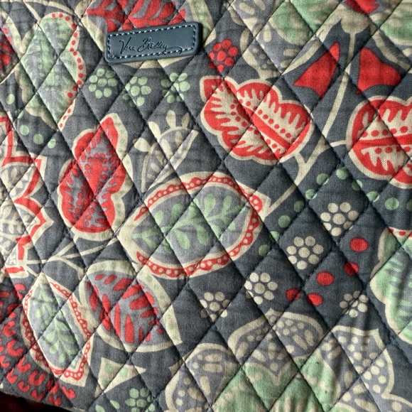 Vera Bradley Blue Floral Quilted Shoulder Bag Retired Pattern - Picture 9 of 10